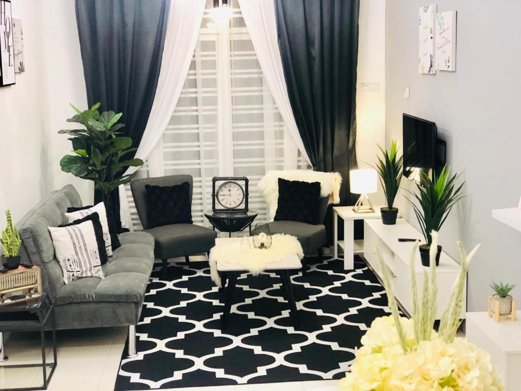 Villa Pool Kepala Batas Kampong Hilir  Esterno foto