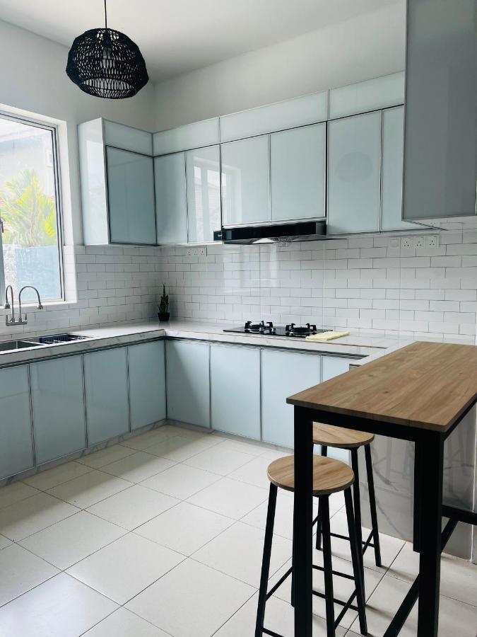 Villa Pool Kepala Batas Kampong Hilir  Esterno foto